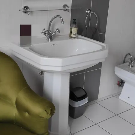 Grande Maison Lumineuse-quartier Gazonfier-6 Personnes *