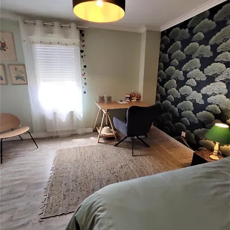 Feriehus Grande Maison Lumineuse-quartier Gazonfier-6 Personnes *
