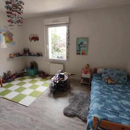 Grande Maison Lumineuse-quartier Gazonfier-6 Personnes *